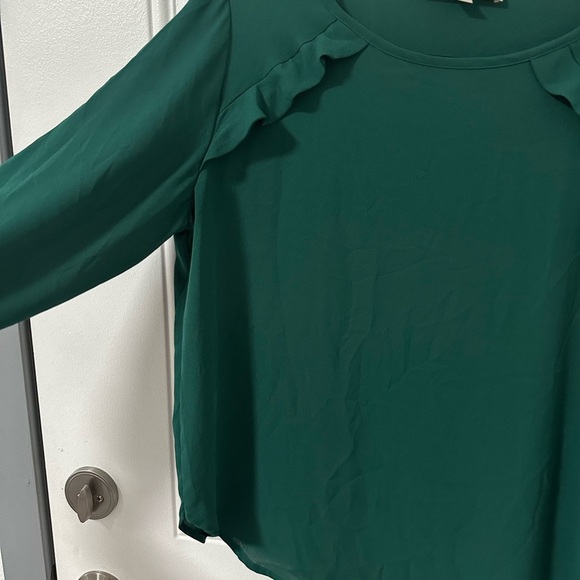 LOFT Women's Emerald Ruffle Blouse, Size Medium Petite - Picture 7 of 11